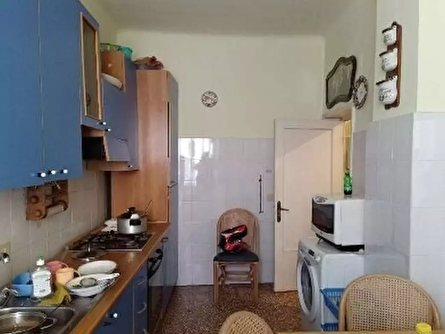 Immagine 3 di Quadrilocale in vendita  in Via Rivarolo 29 a Genova