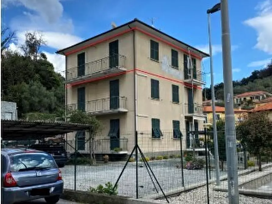 Immagine 8 di Pentalocale in vendita  in Via Petronio 138 a Sestri Levante