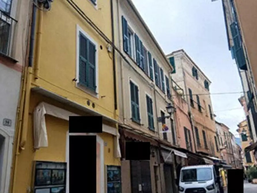 Immagine 1 di Trilocale in vendita  in Via Vittorio Veneto 86 a Alassio