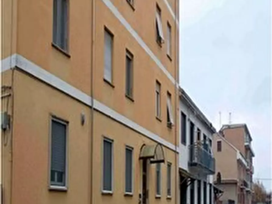 Immagine 1 di Quadrilocale in vendita  in Via Giacomo Leopardi 36 a Alessandria