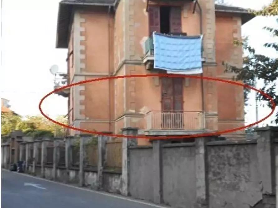 Immagine 1 di Pentalocale in vendita  in Via Roma 1 a Serravalle Scrivia