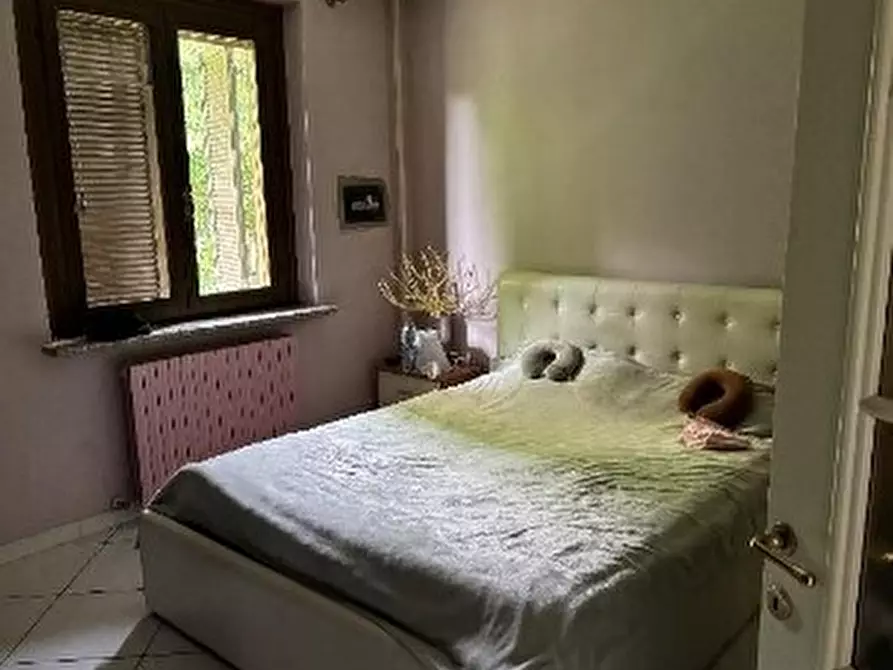 Immagine 4 di Pentalocale in vendita  in Via Circonvallazione Ovest 55 a Valenza