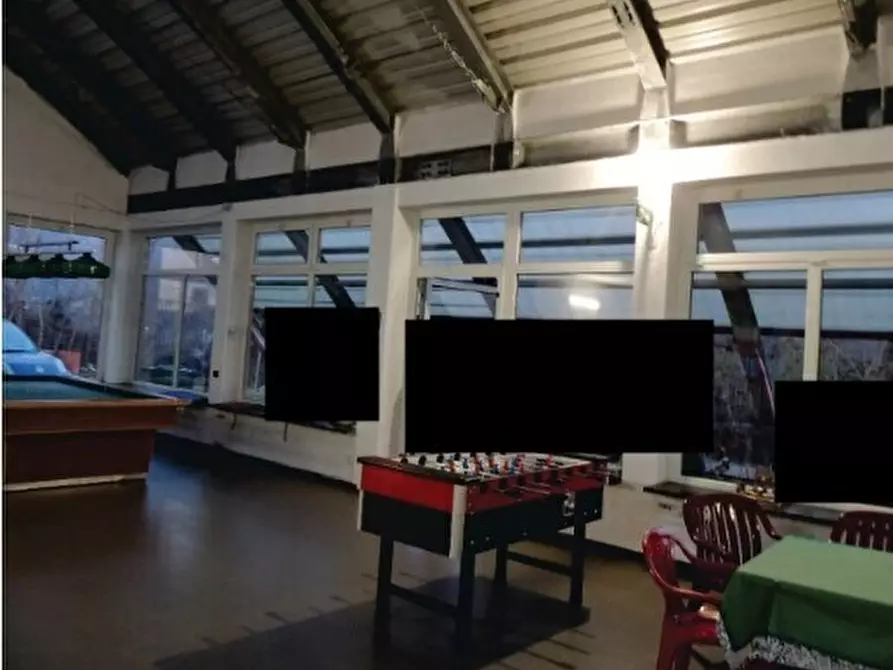 Immagine 6 di Locale commerciale in vendita  in Via Pierino Negrotto Cambiaso 67 a Genova