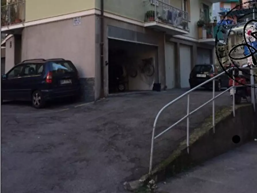 Immagine 1 di Garage in vendita  in Via Castagneto 58 a Rapallo