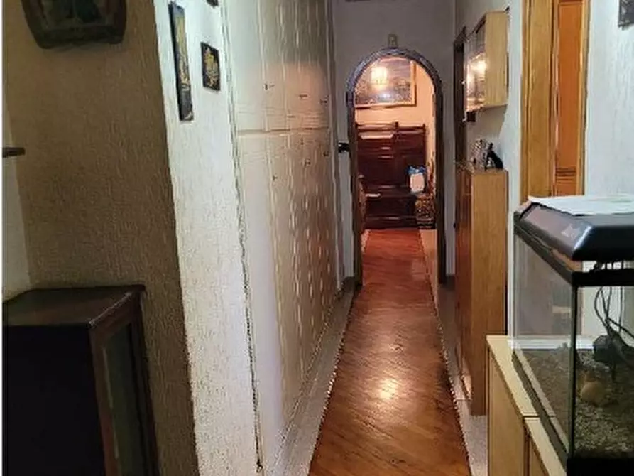 Immagine 4 di Pentalocale in vendita  in Salita Campasso di San Nicola 54 a Genova