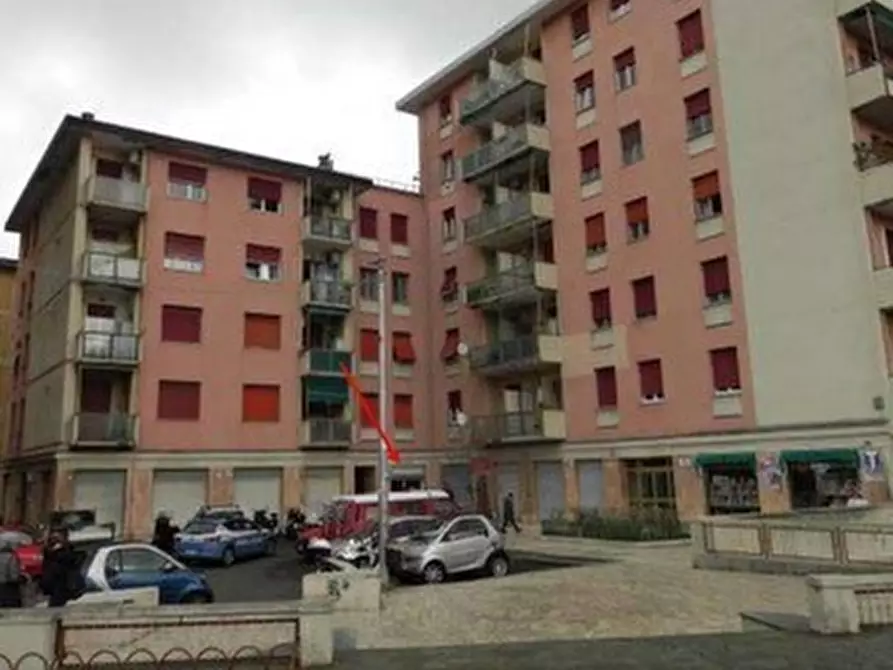 Immagine 1 di Locale commerciale in vendita  in Via Rinaldo Rigola 28 a Genova