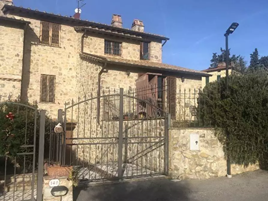 Immagine 1 di Villetta a schiera in vendita  in Via del Tamburino 142B a Cetona