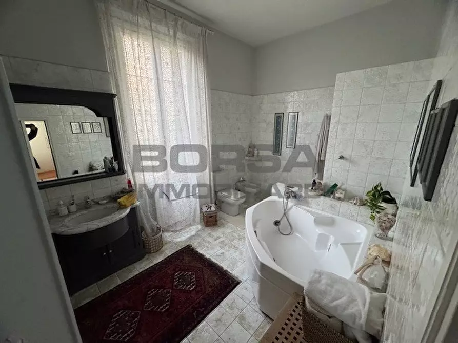 Immagine 9 di Casa bifamiliare in vendita  in Via Giovanni Marradi 118 a Livorno