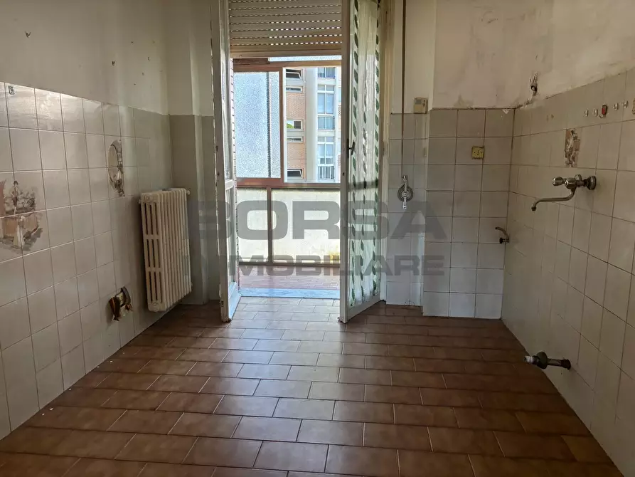Immagine 19 di Appartamento in vendita  in Via Benvenuto Cellini a Livorno