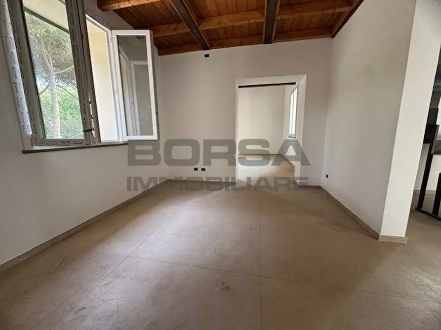 Immagine 5 di Quadrilocale in vendita  in Via delle Sorgenti 402 a Livorno