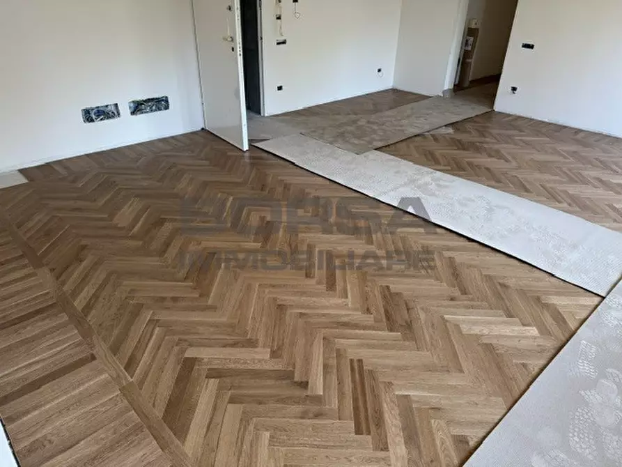 Immagine 3 di Appartamento in vendita  in Via Ombrosa 8 a Livorno
