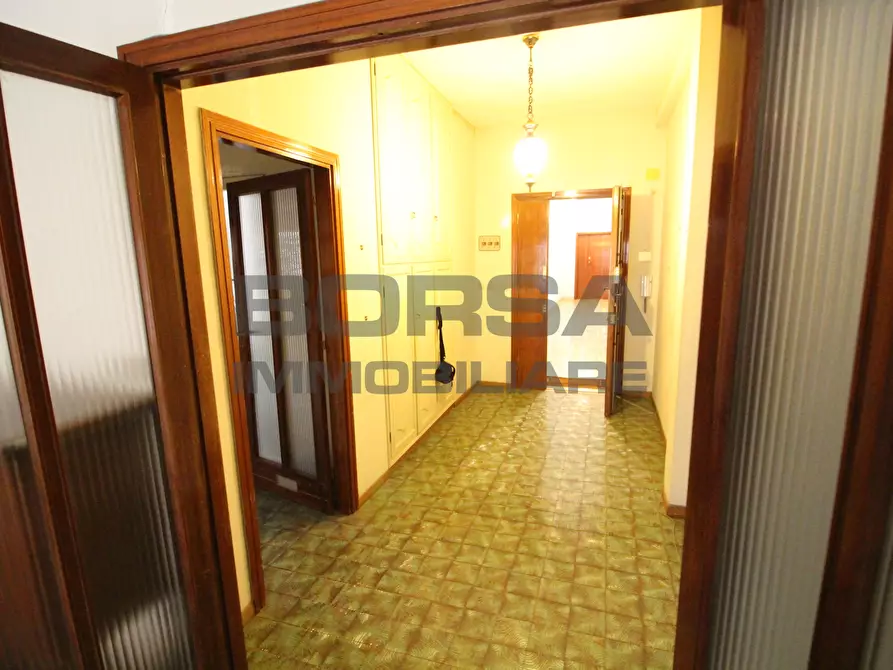 Immagine 5 di Pentalocale in vendita  in Via Montebello 27 a Livorno