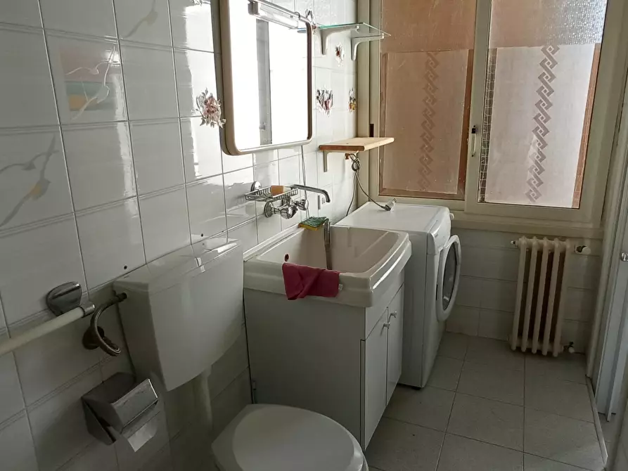 Immagine 19 di Pentalocale in vendita  a Ragusa