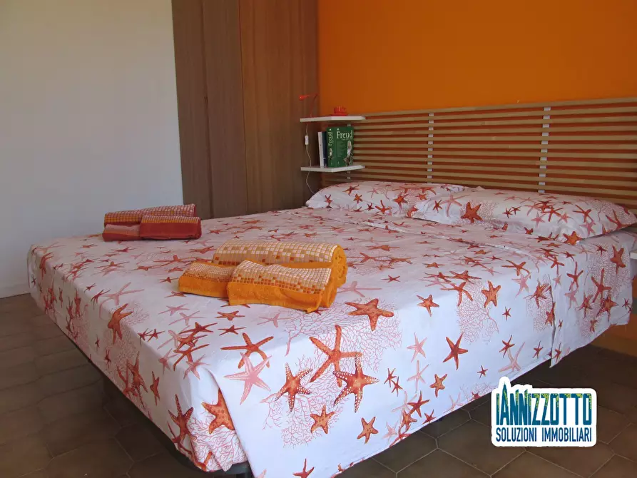 Immagine 13 di Villa in affitto  a Ragusa