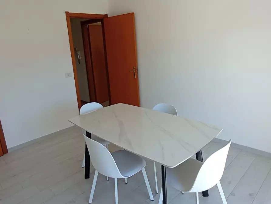 Immagine 6 di Pentalocale in affitto  a Ragusa