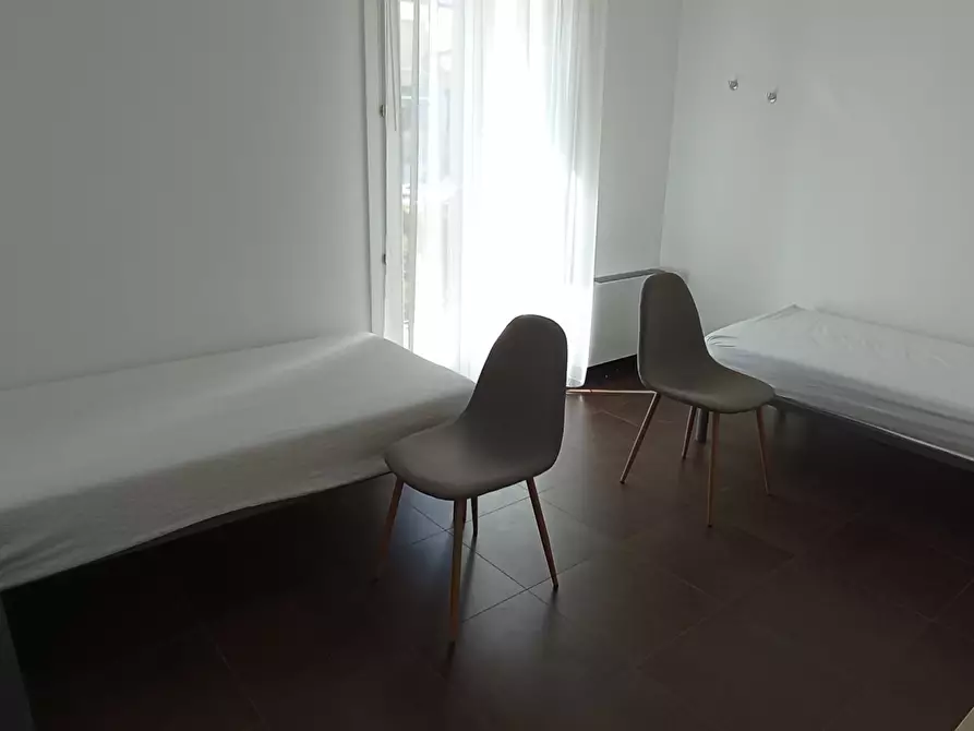 Immagine 21 di Pentalocale in affitto  a Ragusa