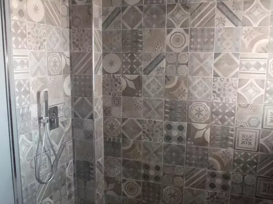 Immagine 3 di Pentalocale in vendita  a Ragusa