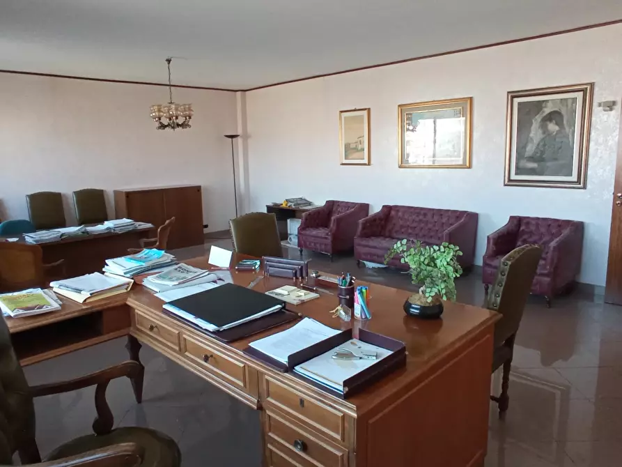 Immagine 4 di Ufficio in vendita  a Ragusa