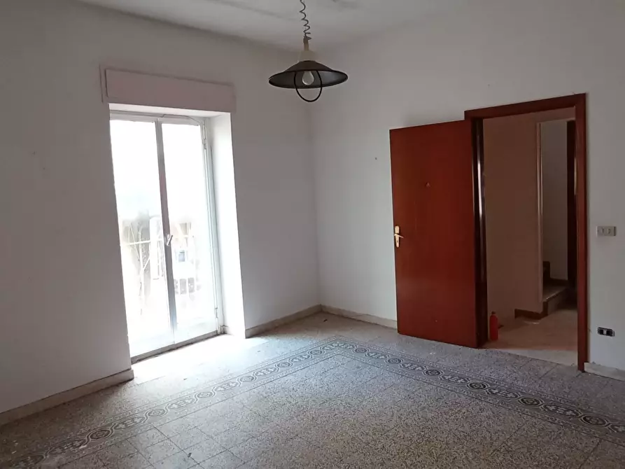 Immagine 1 di Casa indipendente in vendita  a Ragusa