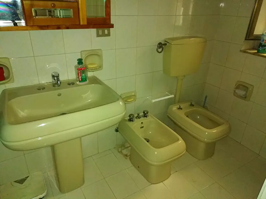 Immagine 12 di Casa indipendente in vendita  a Ragusa