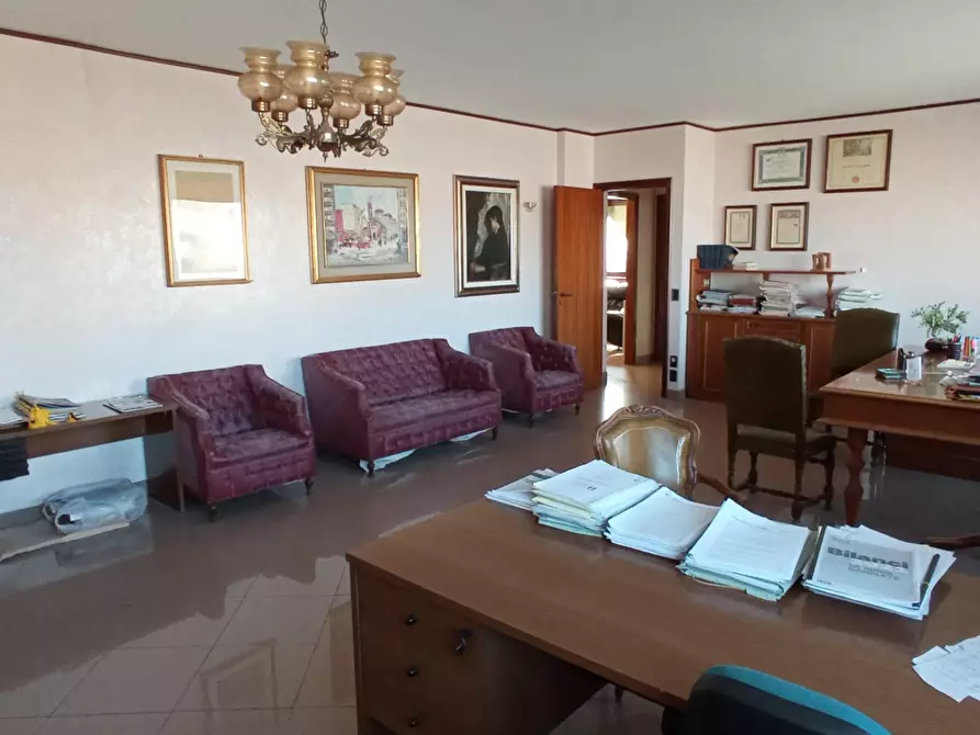 Immagine 3 di Ufficio in vendita  a Ragusa
