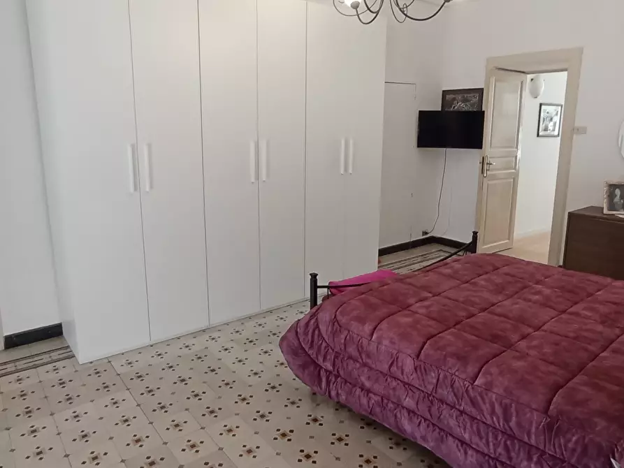 Immagine 9 di Pentalocale in vendita  a Ragusa