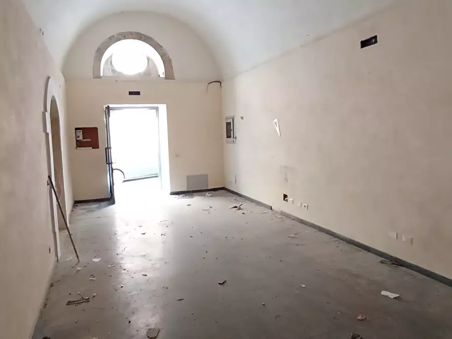Immagine 4 di Locale commerciale in affitto  a Ragusa