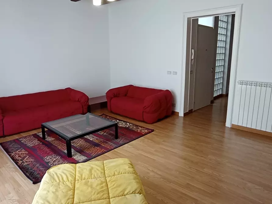 Immagine 3 di Quadrilocale in affitto  a Ragusa