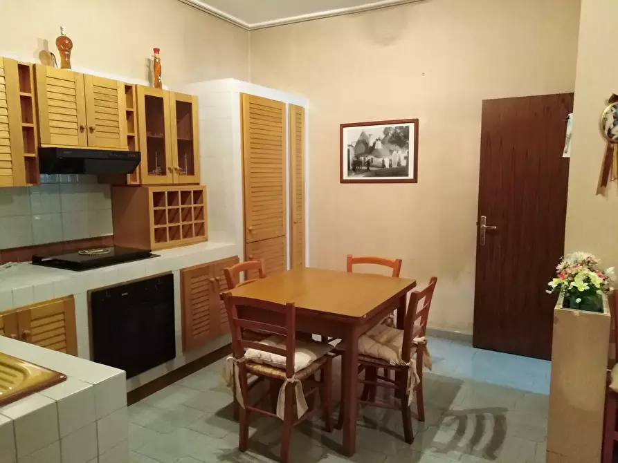 Immagine 2 di Casa indipendente in vendita  a Ragusa