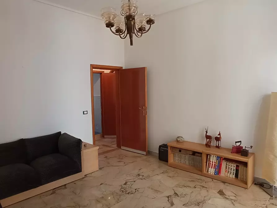 Immagine 7 di Quadrilocale in vendita  a Ragusa