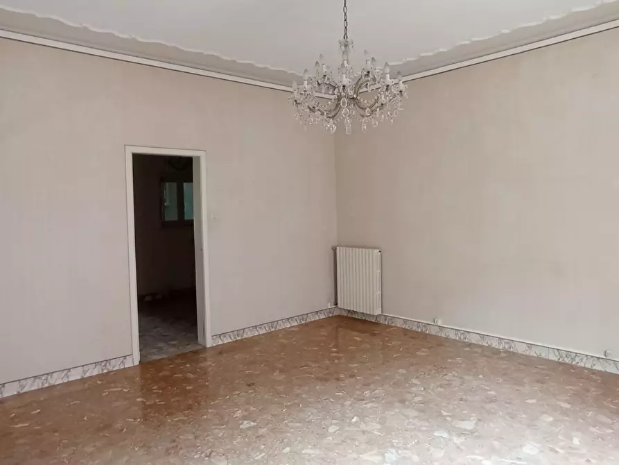 Immagine 4 di Quadrilocale in affitto  a Ragusa