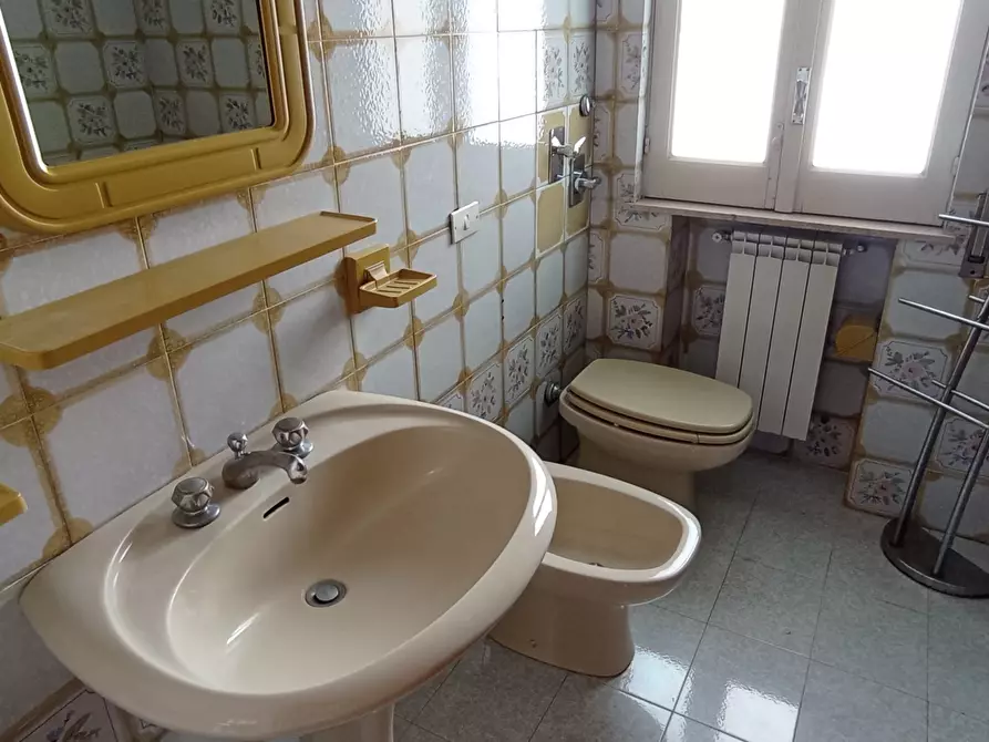 Immagine 11 di Pentalocale in vendita  a Ragusa