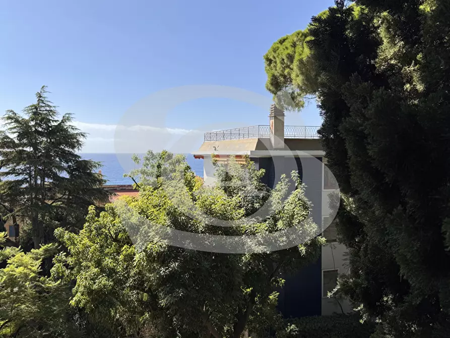 Immagine 6 di Bilocale in vendita  in Via Hope 10 a San Remo