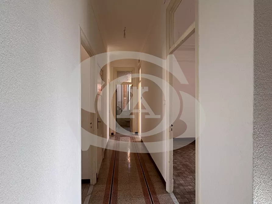 Immagine 25 di Quadrilocale in vendita  in Via Vittorio Veneto 5 a Ventimiglia