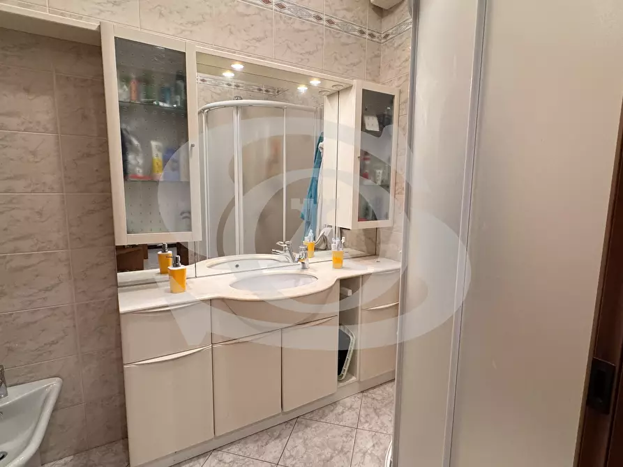 Immagine 37 di Bilocale in vendita  in Via Hope 10 a San Remo