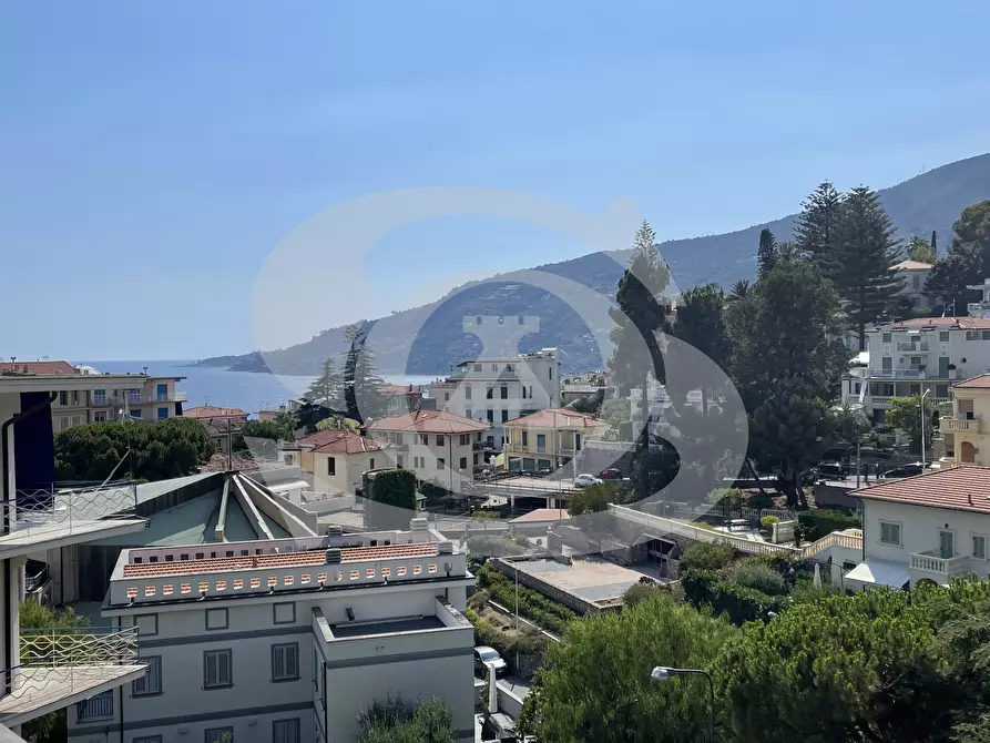 Immagine 17 di Bilocale in vendita  in Via della Noria 20 a Ospedaletti