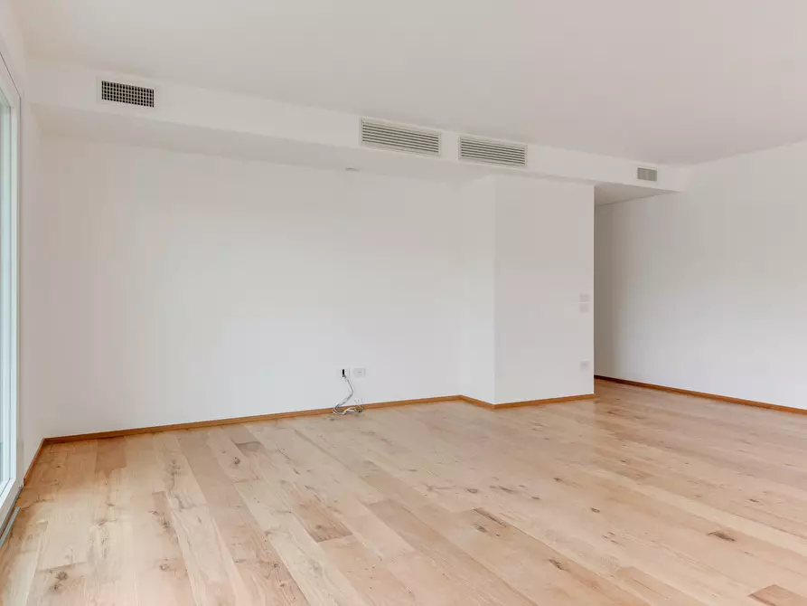 Immagine 21 di Quadrilocale in vendita  in Via L. C. Farini 291 a Cesena