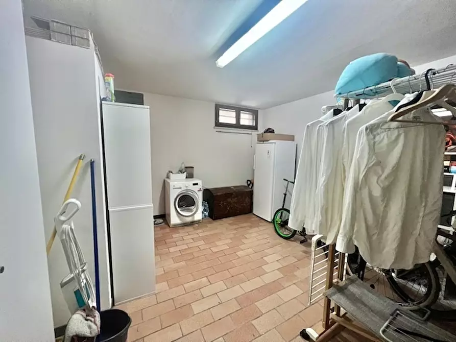 Immagine 39 di Trilocale in vendita  a Cesena