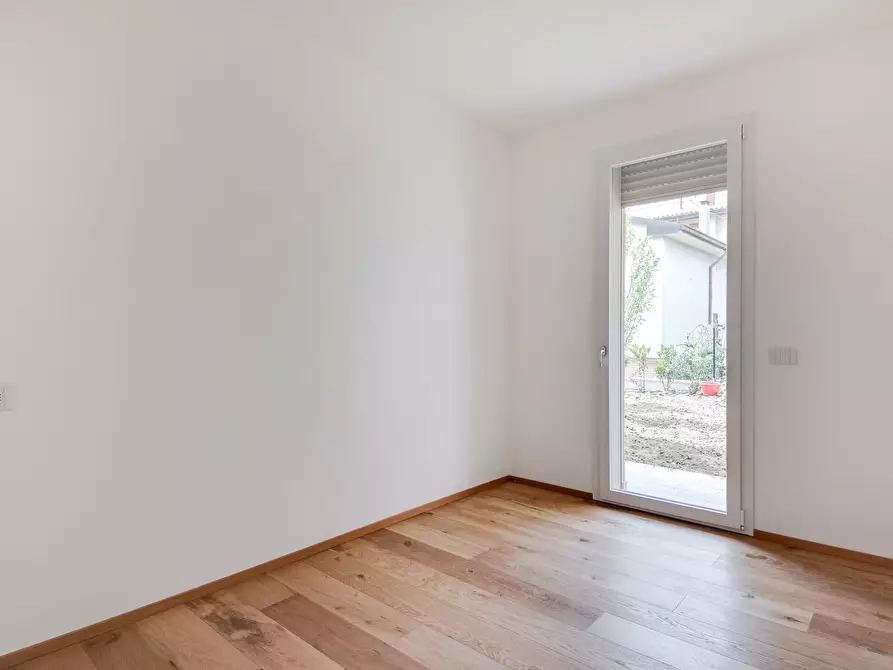 Immagine 22 di Quadrilocale in vendita  in Via L. C. Farini 291 a Cesena