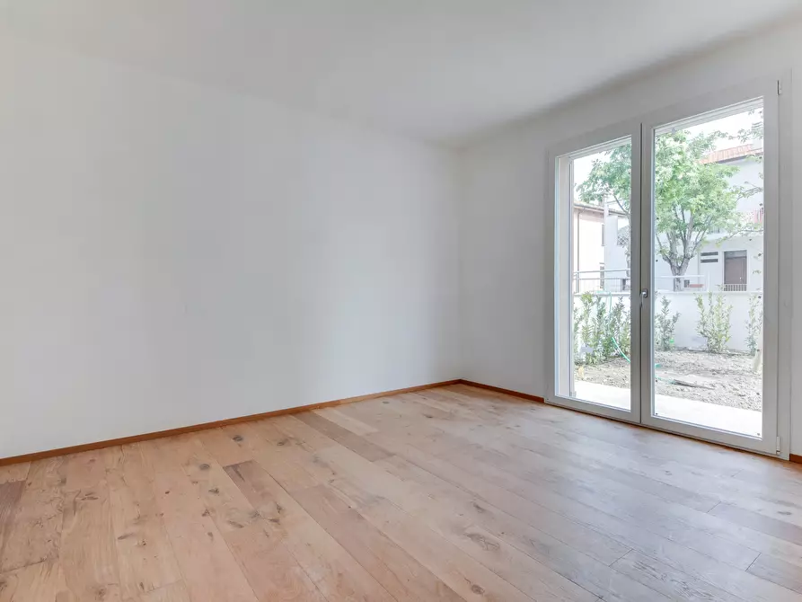 Immagine 32 di Quadrilocale in vendita  in Via L. C. Farini 291 a Cesena