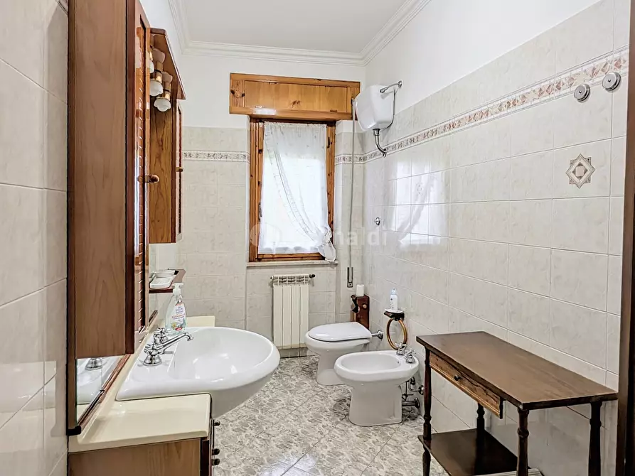 Immagine 46 di Villa in vendita  in Via Granieri 56 a Nettuno