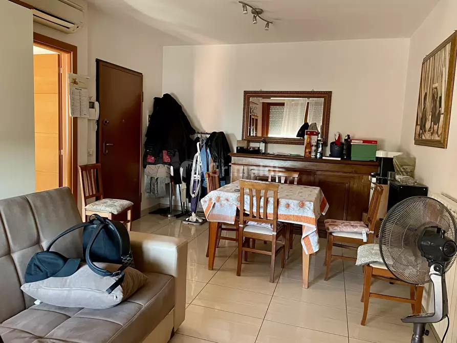 Immagine 1 di Quadrilocale in vendita  in Via Carroceto 154H a Aprilia