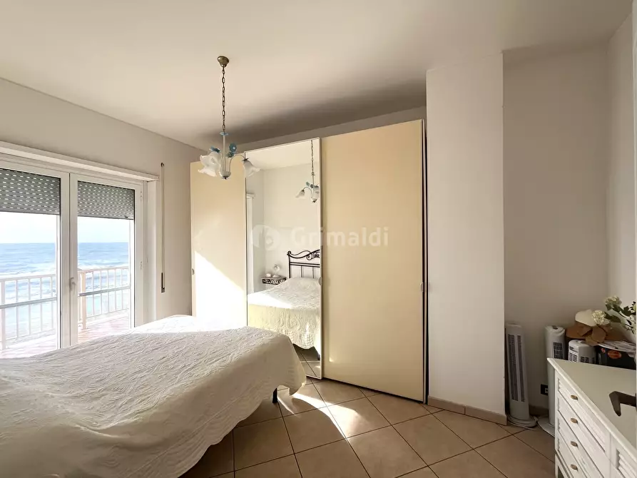 Immagine 12 di Trilocale in vendita  in Via Eolo 59 a Nettuno