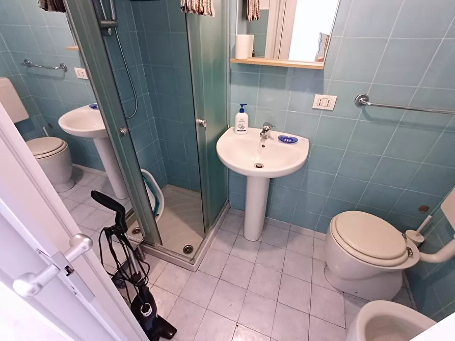 Immagine 15 di Monolocale in vendita  in Via Olanda 159 a Sestri Levante