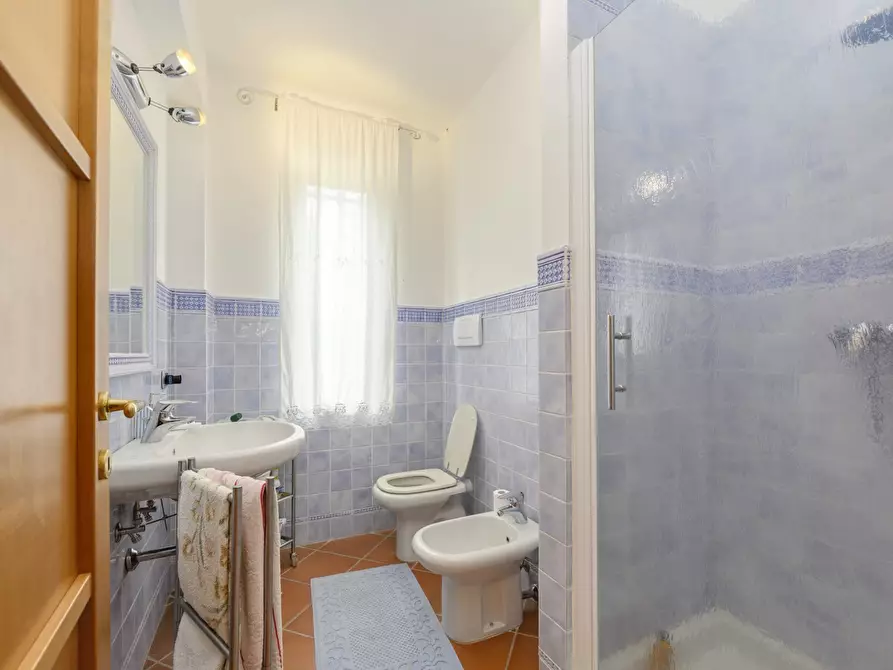 Immagine 13 di Villa in vendita  in Via Novano 8 a Casarza Ligure