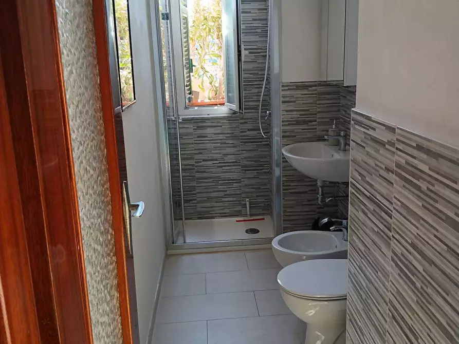 Immagine 7 di Bilocale in vendita  a Vernazza