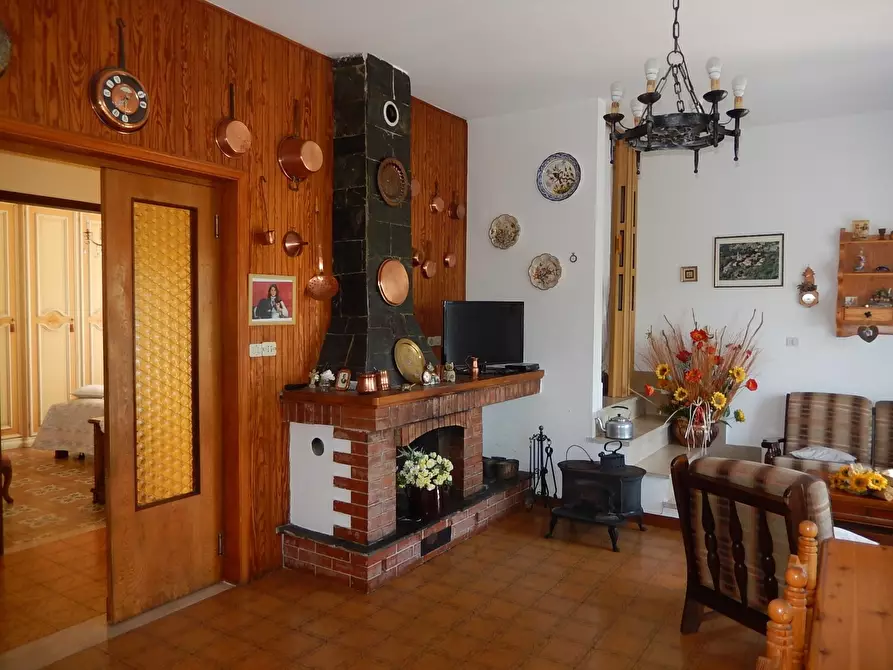 Immagine 22 di Villa in vendita  a Varese Ligure