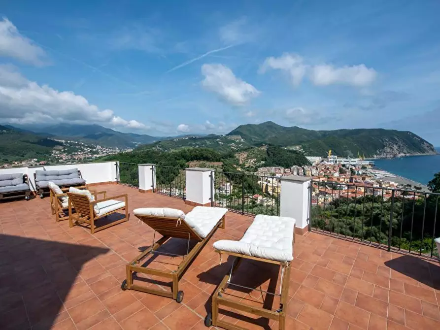 Immagine 1 di Appartamento in vendita  in Via Villa Ginestra 23 a Sestri Levante