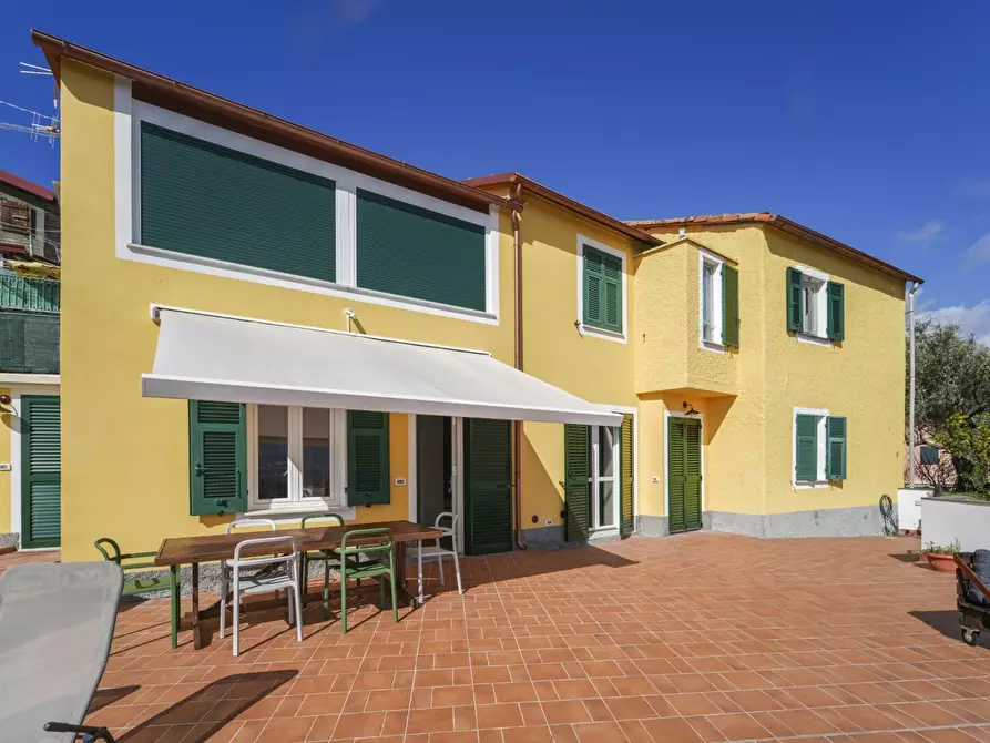 Immagine 12 di Appartamento in vendita  in Via Villa Ginestra 23 a Sestri Levante