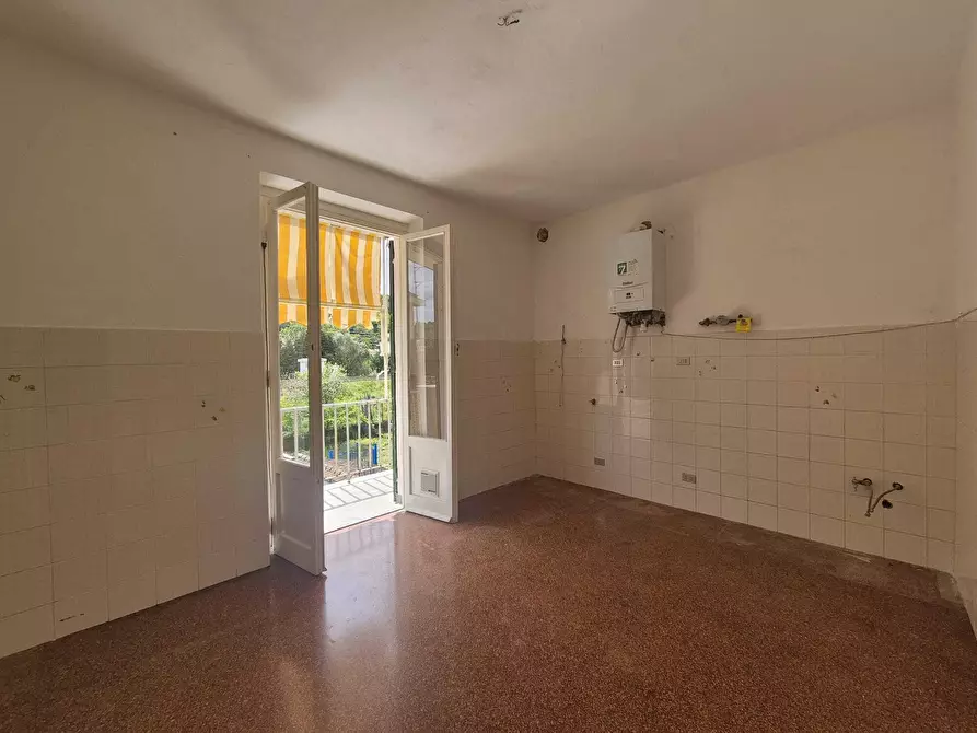 Immagine 15 di Bilocale in vendita  in Via Aurelia 16 a Sestri Levante